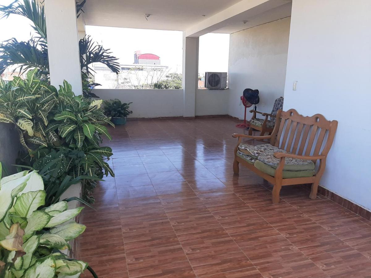 Hospedaje El Emperador Hotel Pucallpa Exterior photo
